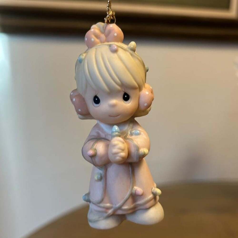 1999 Precious Moments Christmas tree ornament May Your Christmas Be Delightful
